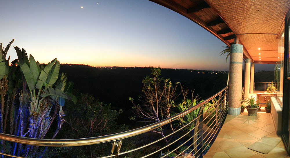 Ammazulu African Palace luxury kloof accommodation